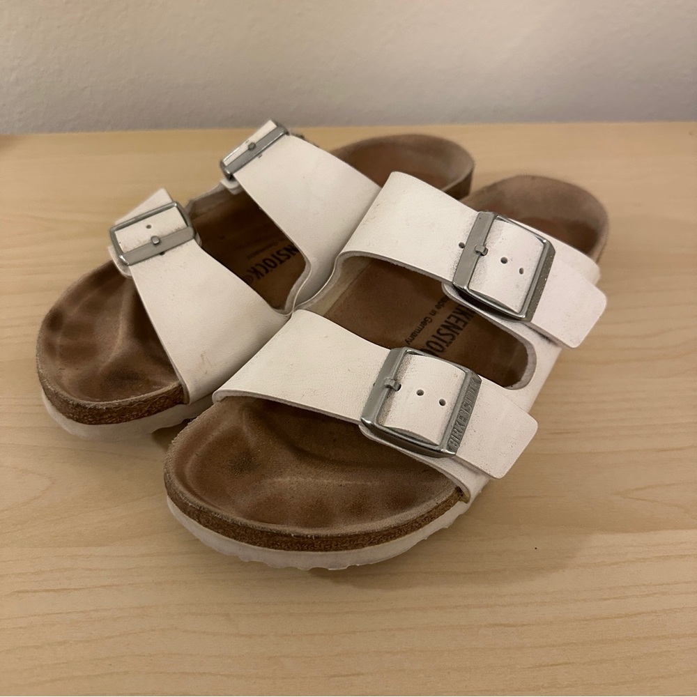 Woman’s White Birkenstocks Sandals